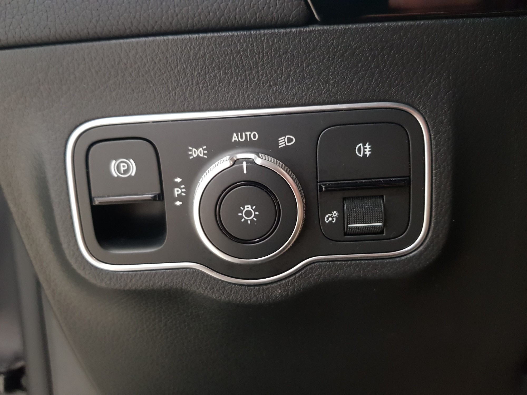 Mercedes_benz GLA  used car in Malaga