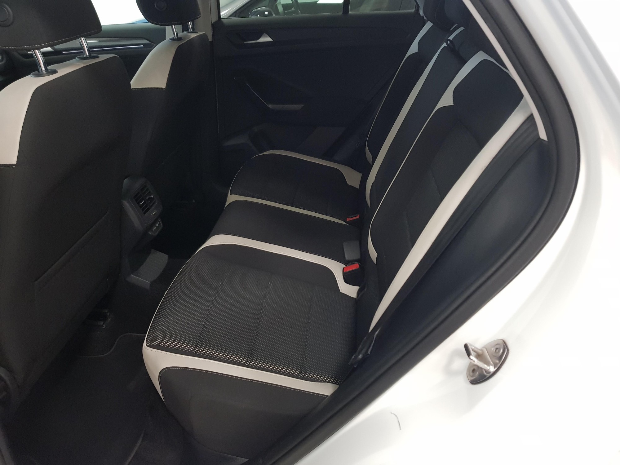 Volkswagen T-Roc  de segunda Mano en Málaga