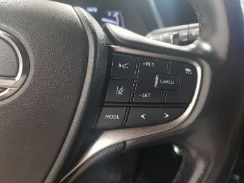 Miniatura Lexus UX