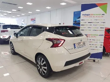 Miniatura Nissan Micra