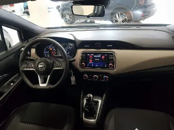 Miniatura Nissan Micra