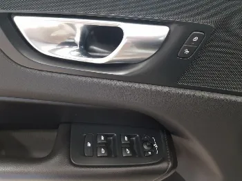 Miniatura Volvo XC60
