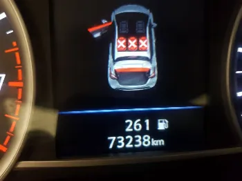 Miniatura Nissan Micra