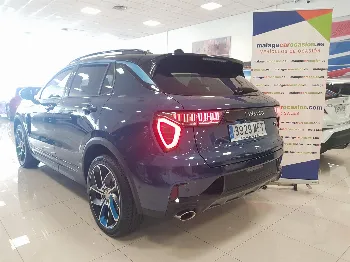 Miniatura Lynk & Co 01