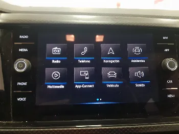 Thumbnail Volkswagen T-Cross