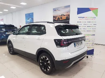 Thumbnail Volkswagen T-Cross