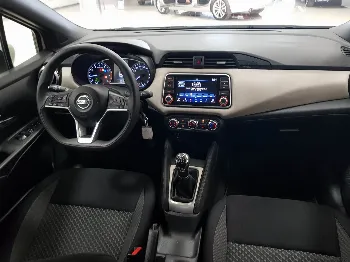 Miniatura Nissan Micra