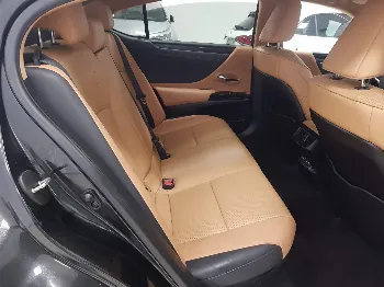 Thumbnail Lexus ES