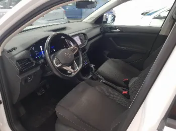 Thumbnail Volkswagen T-Cross