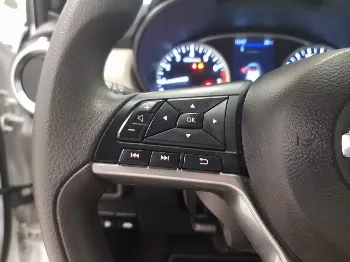 Miniatura Nissan Micra