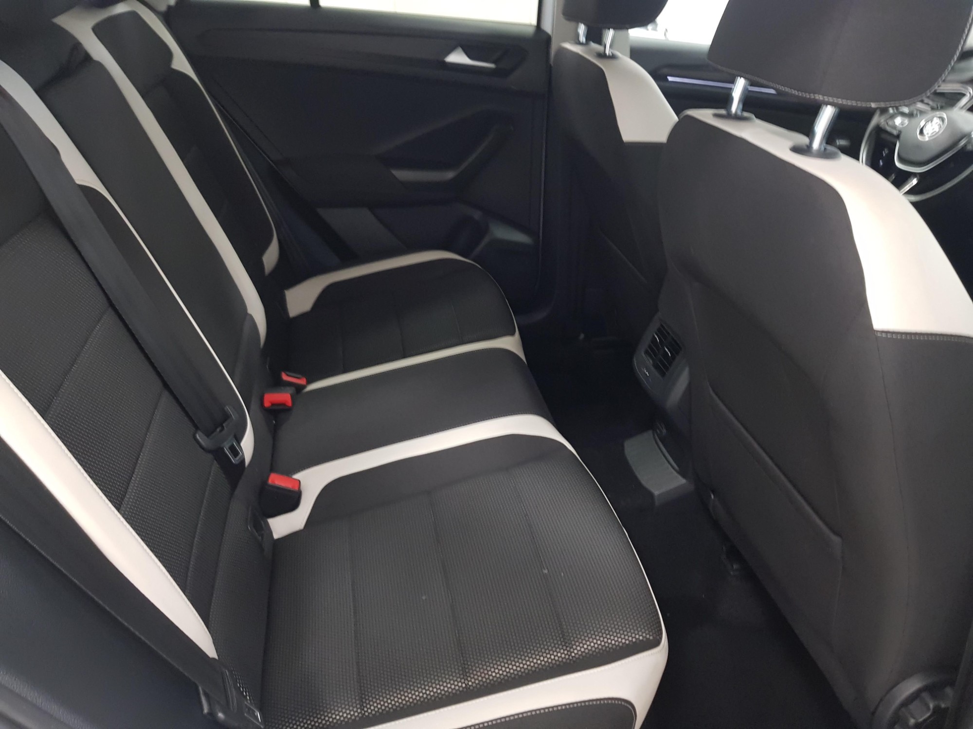 Volkswagen T-Roc  de segunda Mano en Málaga