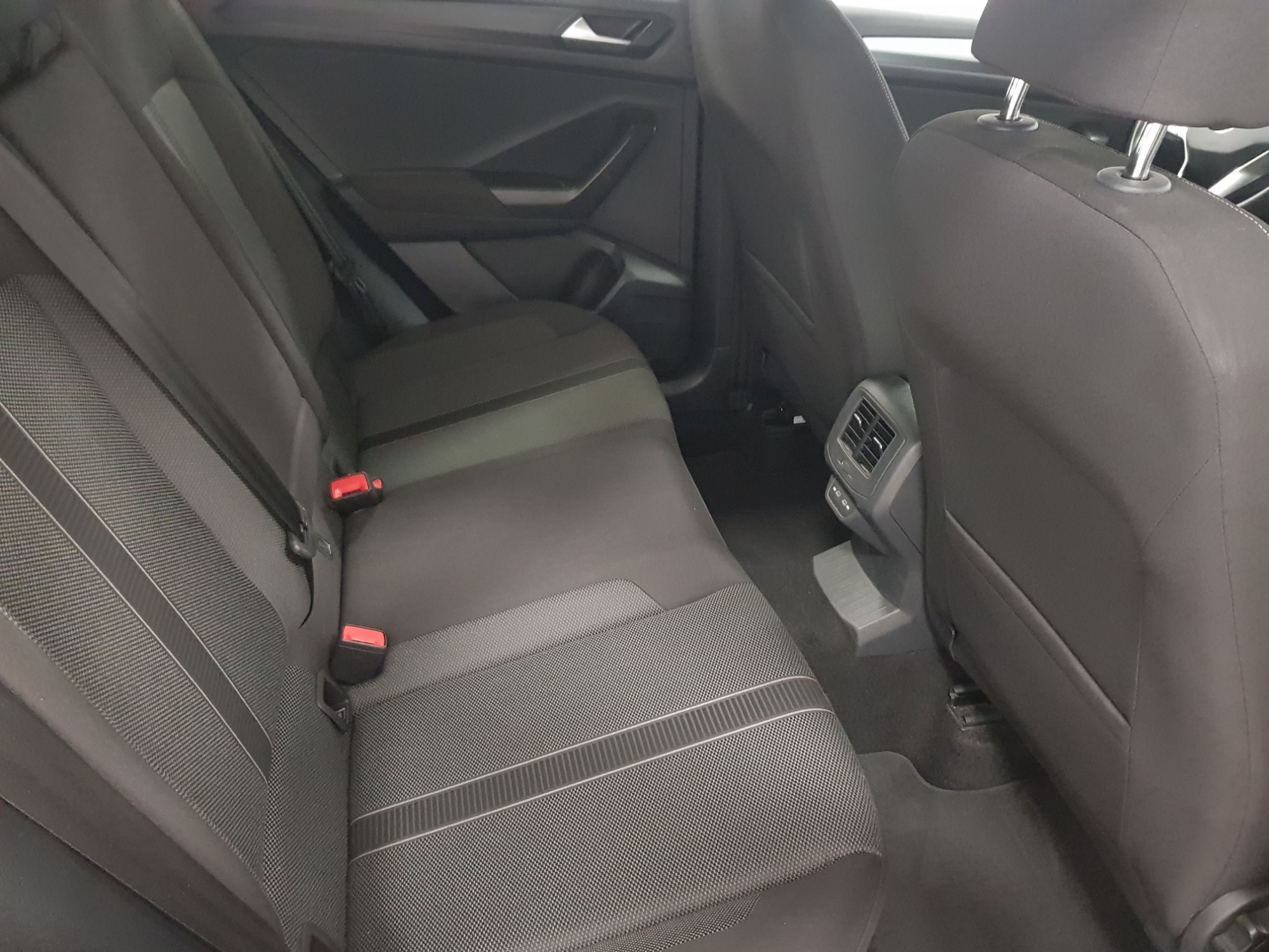 Volkswagen T-Roc  used car in Malaga