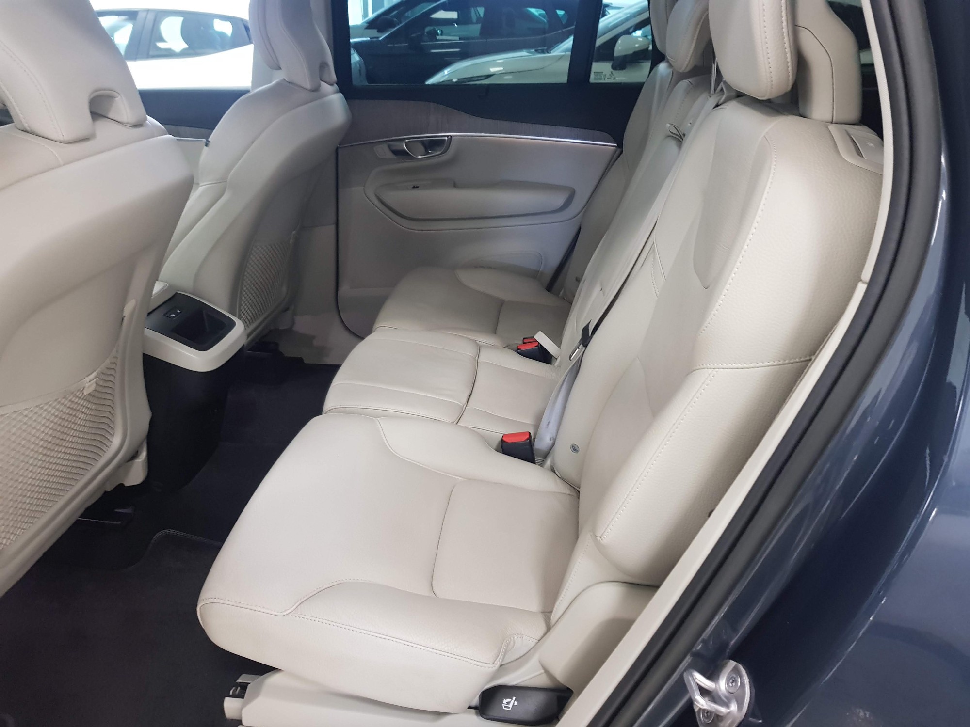 Volvo XC90  used car in Malaga