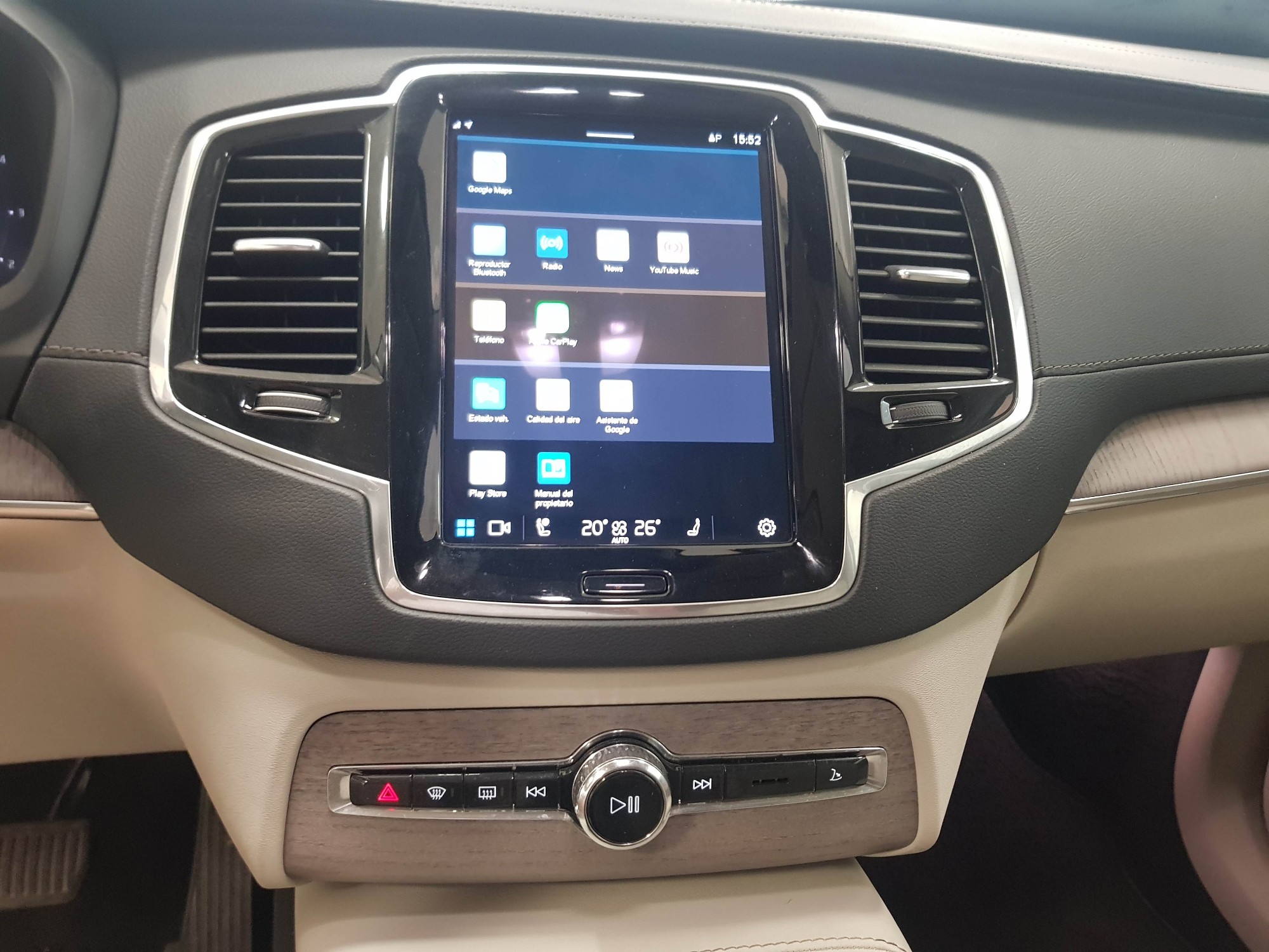 Volvo XC90  used car in Malaga