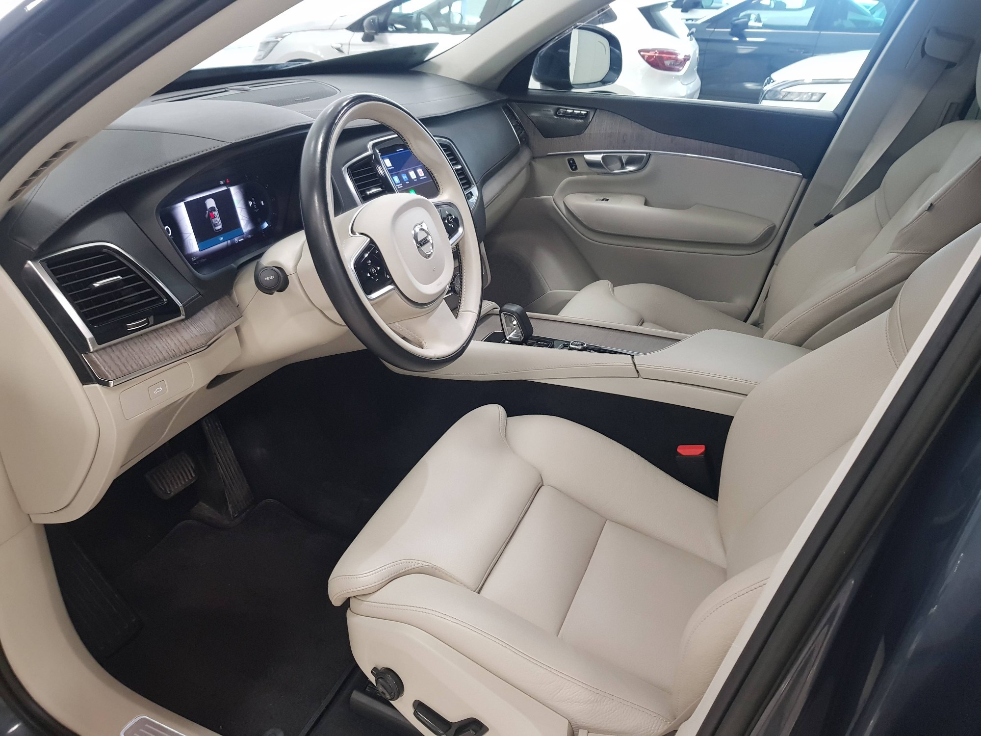 Volvo XC90  used car in Malaga