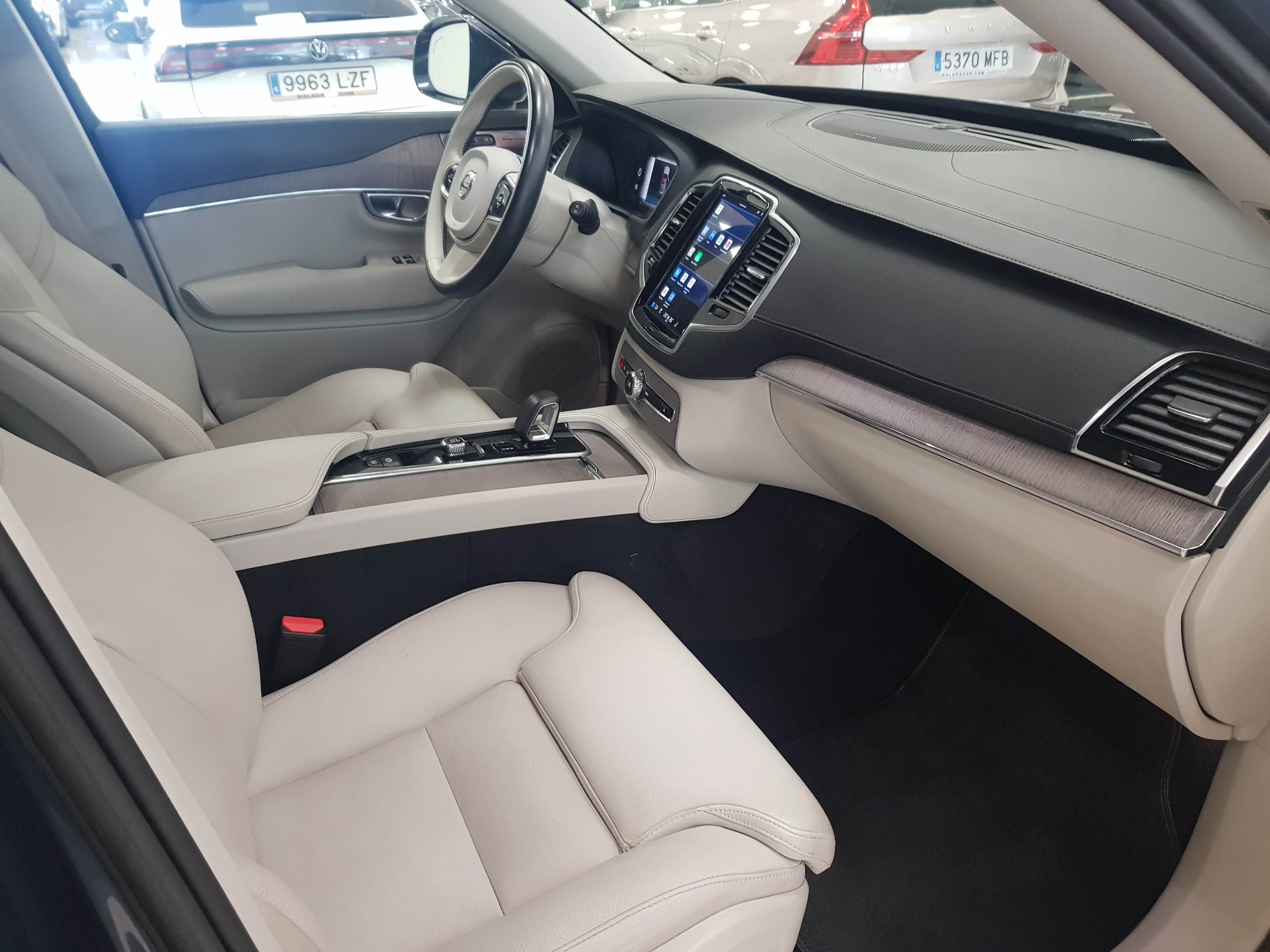 Volvo XC90  used car in Malaga