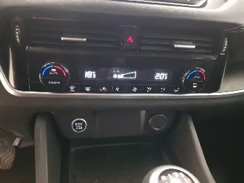 Miniatura Nissan QASHQAI