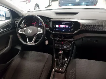Thumbnail Volkswagen T-Cross