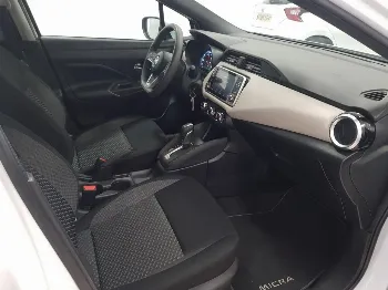Miniatura Nissan Micra