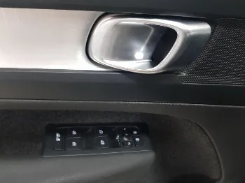 Miniatura Volvo XC40