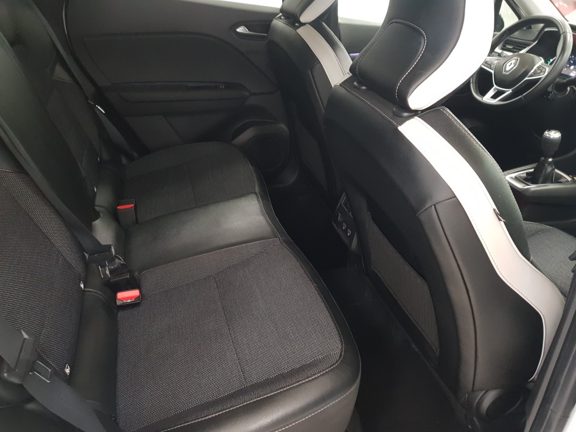 Renault Captur  used car in Malaga