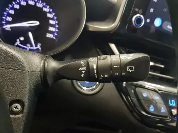 Miniatura Toyota C-HR