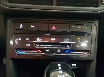 Thumbnail Volkswagen T-Cross