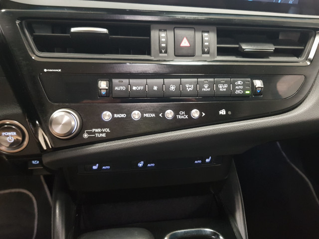 Lexus Es300h  de segunda Mano en Málaga