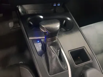 Miniatura Lexus UX
