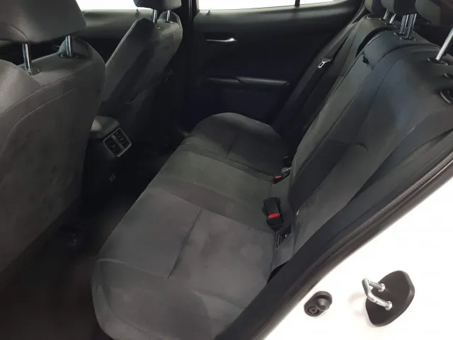 Lexus UX250H  de segunda Mano en Málaga