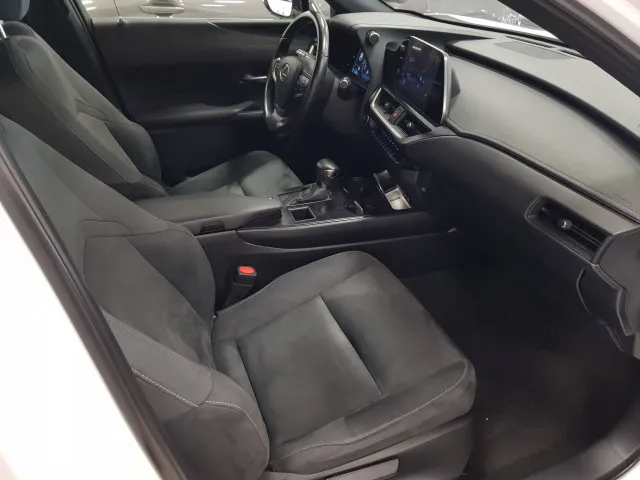 Lexus UX250H  de segunda Mano en Málaga