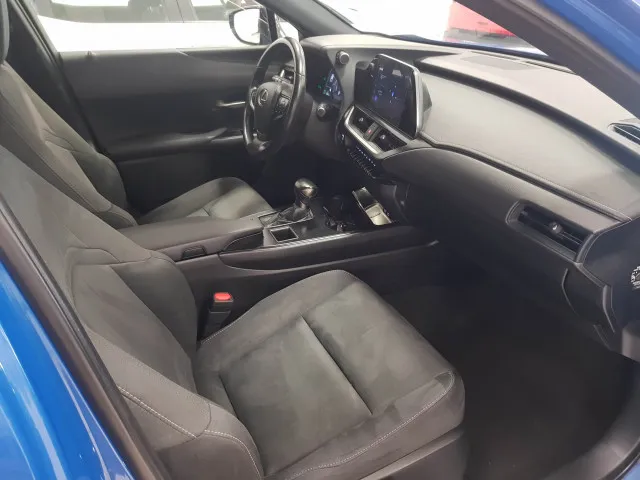Lexus UX250H  de segunda Mano en Málaga