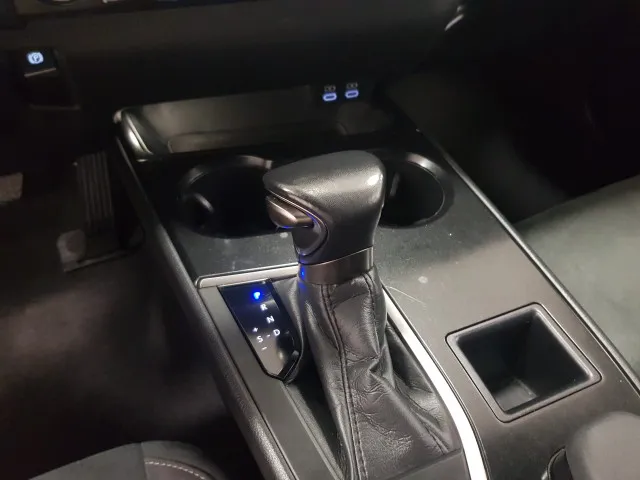 Lexus UX250H  de segunda Mano en Málaga