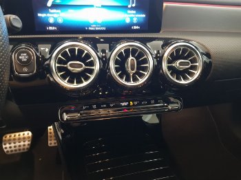 Miniatura Mercedes Benz A200d