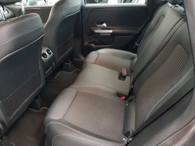 Mercedes Benz B180d  used car in Malaga