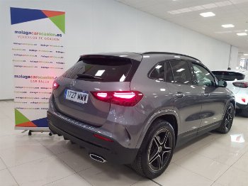 Miniatura Mercedes Benz Gla