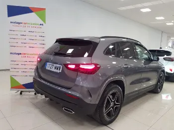 Miniatura Mercedes Benz GLA