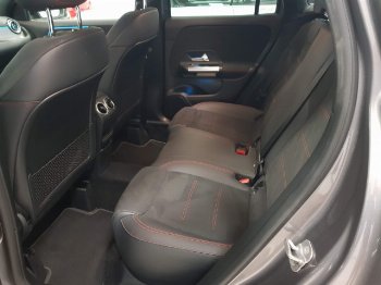 Miniatura Mercedes Benz Gla