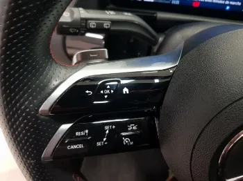 Miniatura Mercedes Benz GLA