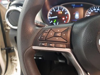 Miniatura Nissan Micra