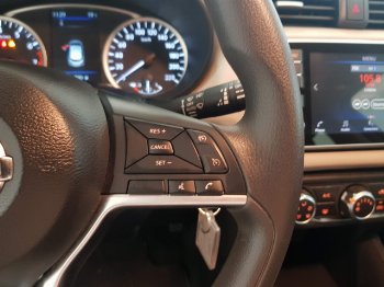 Miniatura Nissan Micra