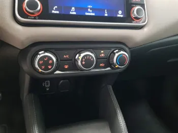 Miniatura Nissan MICRA
