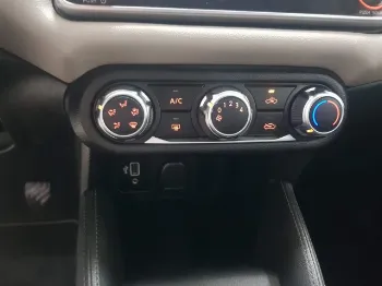 Miniatura Nissan MICRA