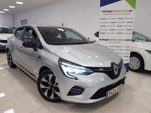 Renault CLIO SE LIMITADA TCE de segunda Mano en Málaga