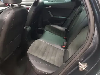Miniatura Seat ARONA
