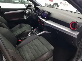 Miniatura Seat ARONA