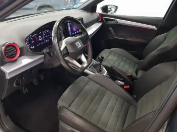 Miniatura Seat ARONA
