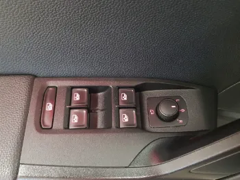 Miniatura Seat ARONA