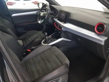 Miniatura Seat ARONA