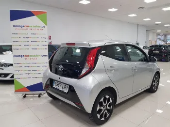 Thumbnail Toyota AYGO